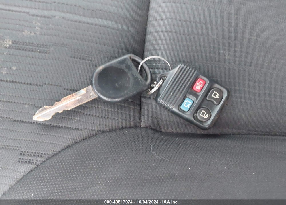 2010 FORD FOCUS SE VIN: 1FAHP3FN0AW244027