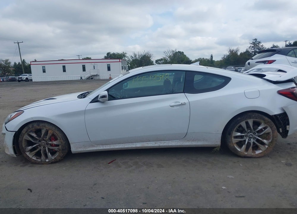2016 HYUNDAI GENESIS 3.8 ULTIMATE VIN: KMHHU6KJ9GU135797
