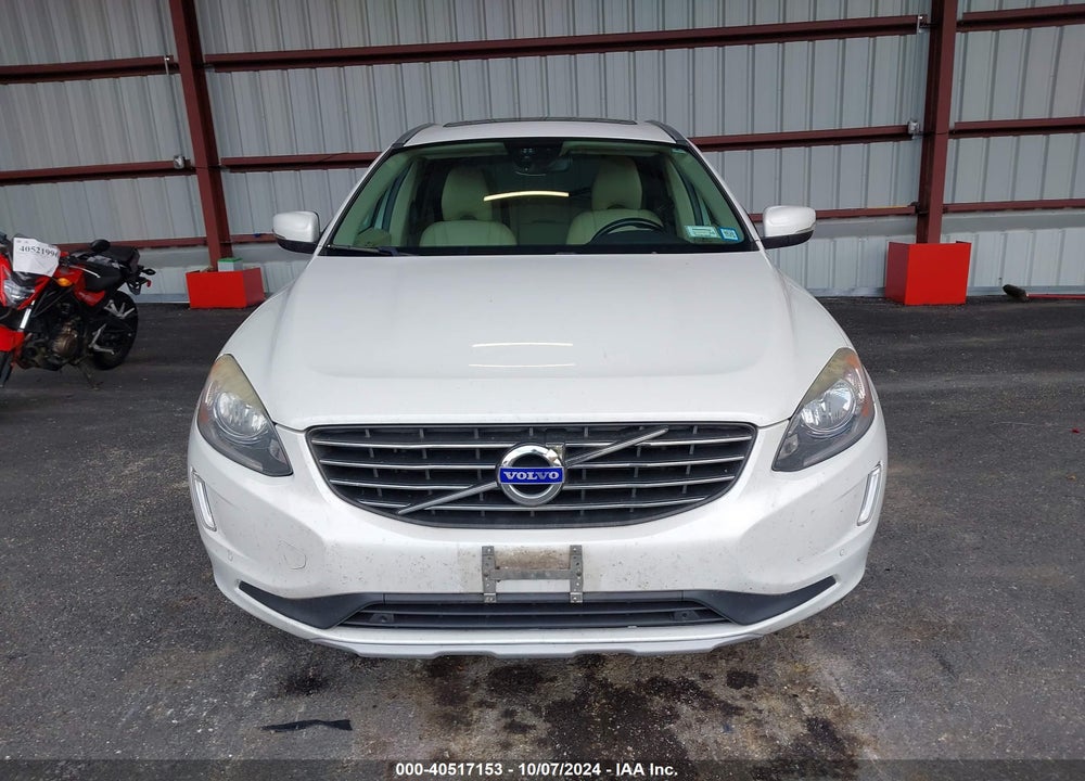 2016 VOLVO XC60 T5 PREMIER VIN: YV4612RK2G2813312