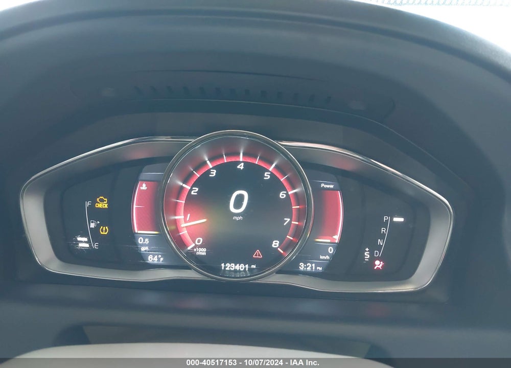 2016 VOLVO XC60 T5 PREMIER VIN: YV4612RK2G2813312