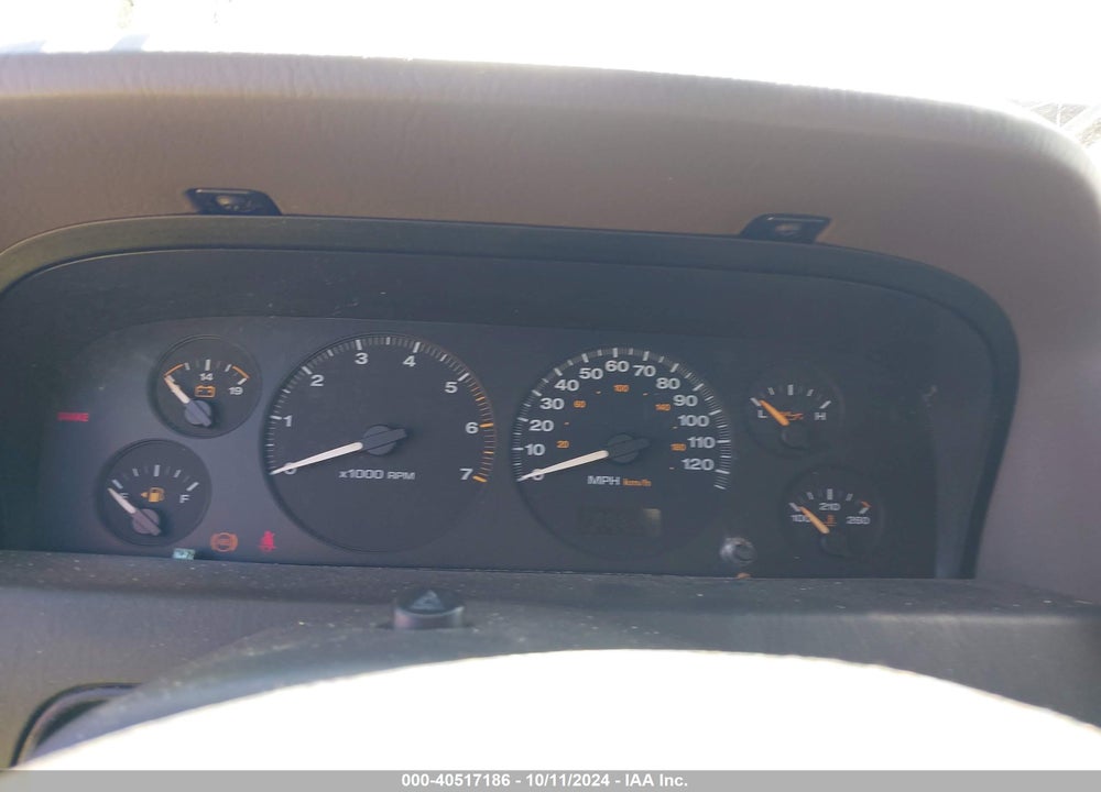 2002 JEEP GRAND CHEROKEE SPORT VIN: 1J4GX38S32C276959