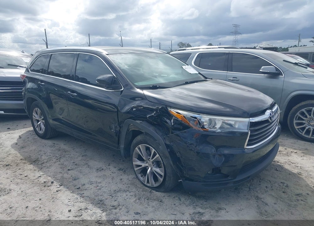 2015 TOYOTA HIGHLANDER XLE V6 VIN: 5TDKKRFH2FS110090