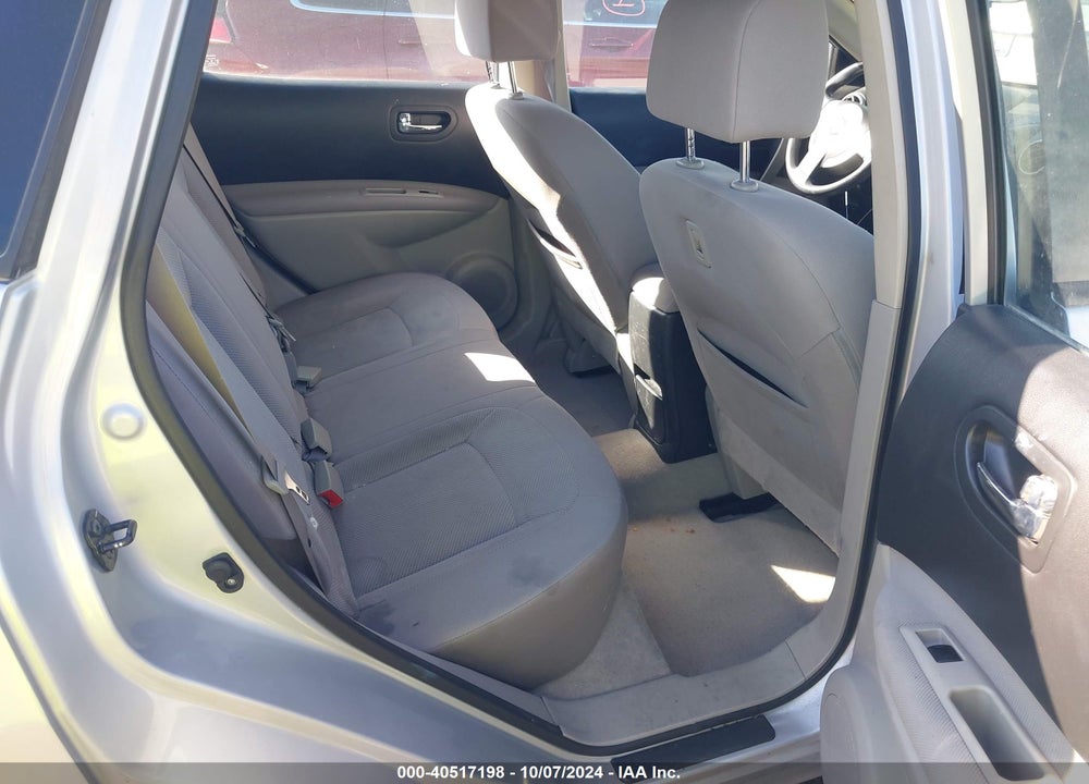 2014 NISSAN ROGUE SELECT S VIN: JN8AS5MV0EW705522