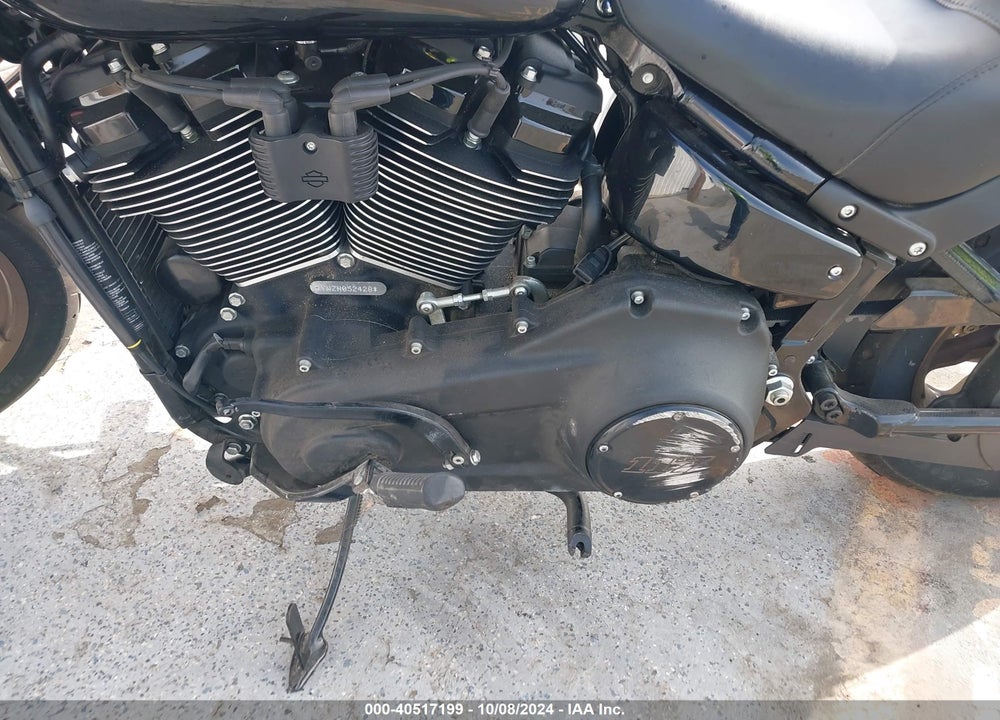 2022 HARLEY-DAVIDSON FXLRS VIN: 1HD1YWZ21NB052428