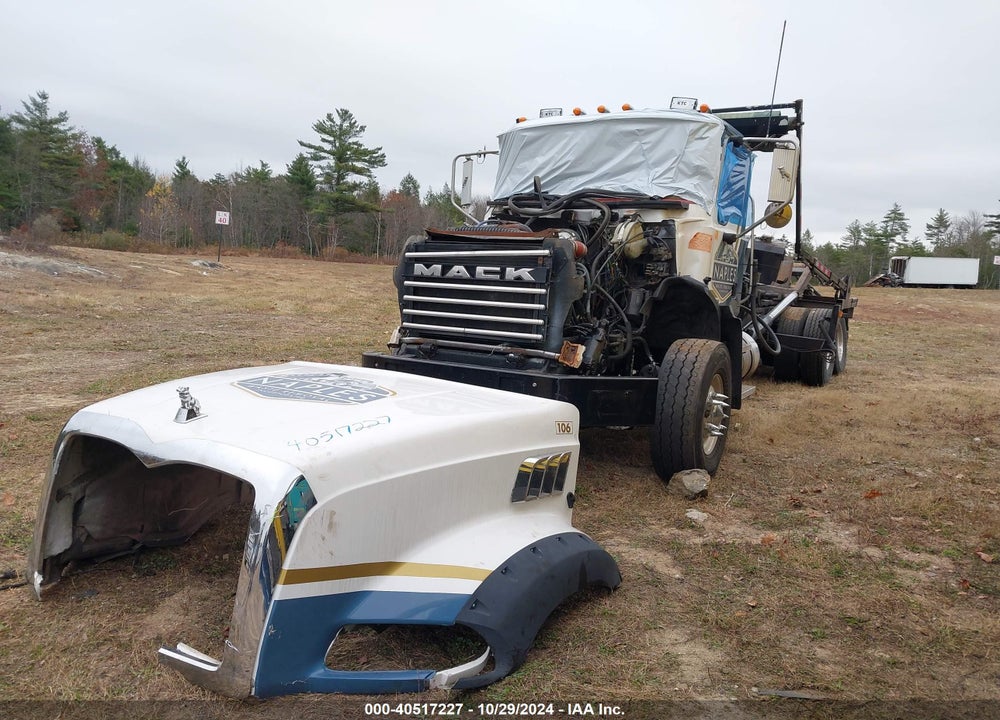 2006 MACK 700 CT700 VIN: 1M2AL02CX6M001771