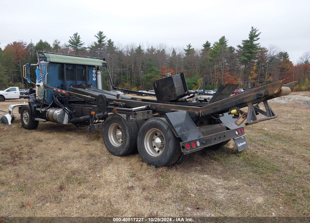 2006 MACK 700 CT700 VIN: 1M2AL02CX6M001771