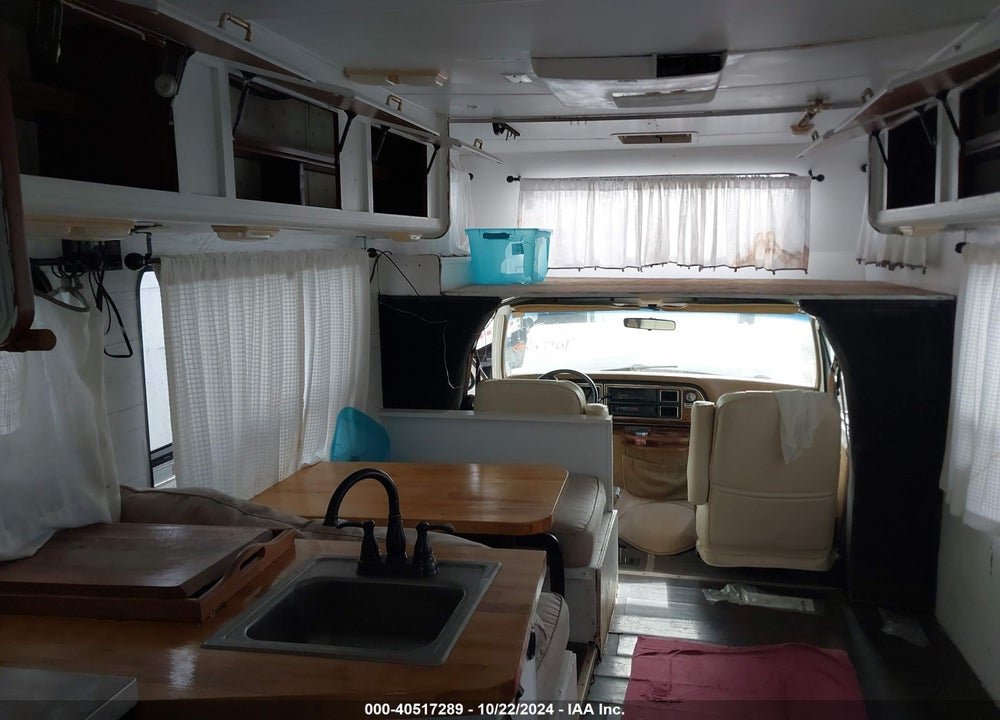 1989 FORD ECONOLINE E350 CUTAWAY VAN VIN: 1FDKE30G6KHB64314