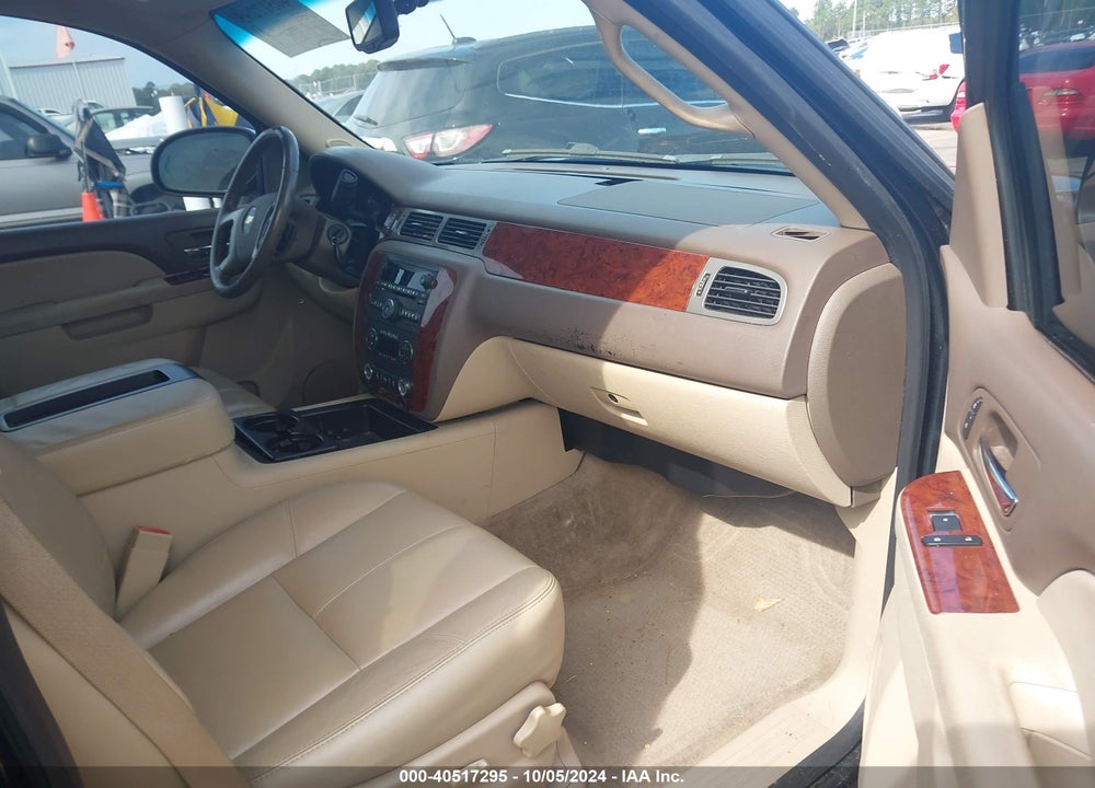 2012 CHEVROLET TAHOE LT VIN: 1GNSCBE01CR162215