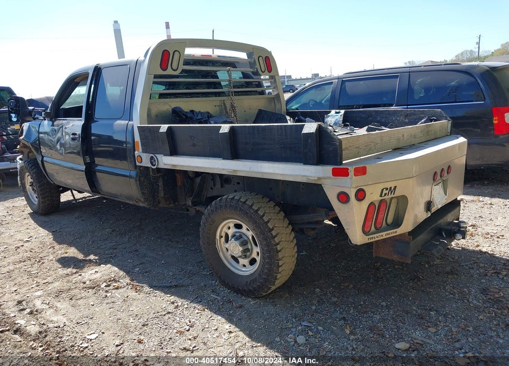 2002 CHEVROLET SILVERADO 2500HD LS VIN: 1GCHK29112E186383