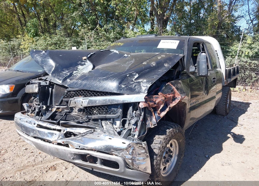 2002 CHEVROLET SILVERADO 2500HD LS VIN: 1GCHK29112E186383