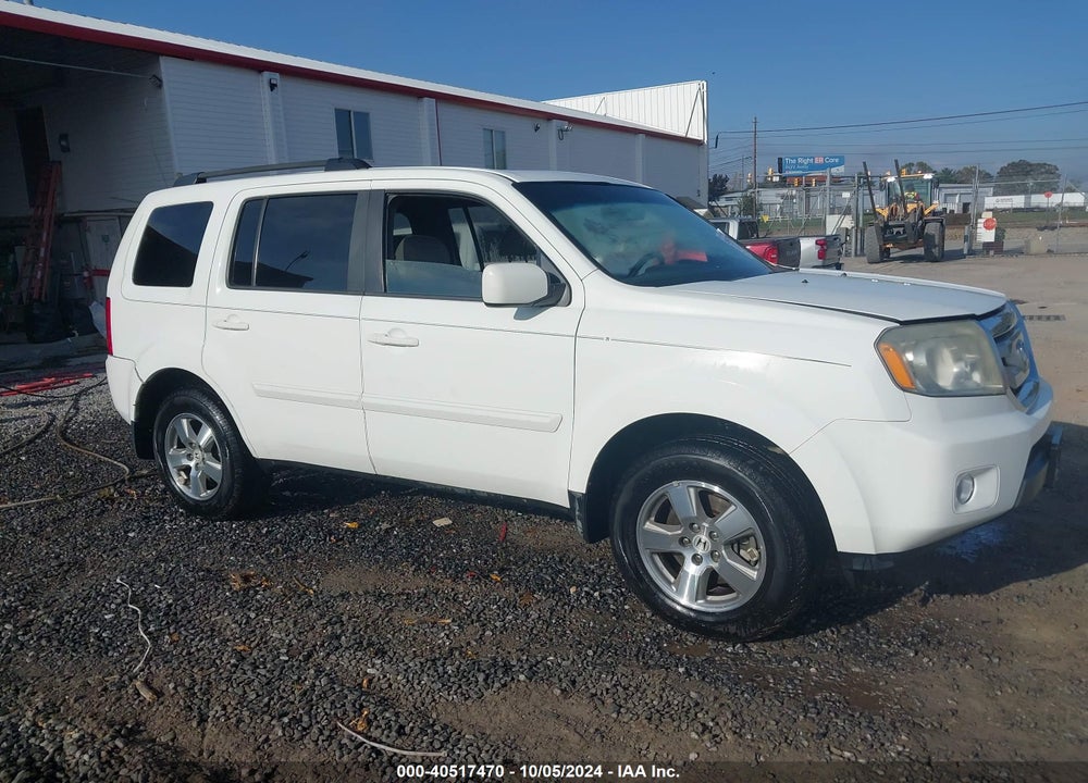 2011 HONDA PILOT EX-L VIN: 5FNYF3H51BB010107