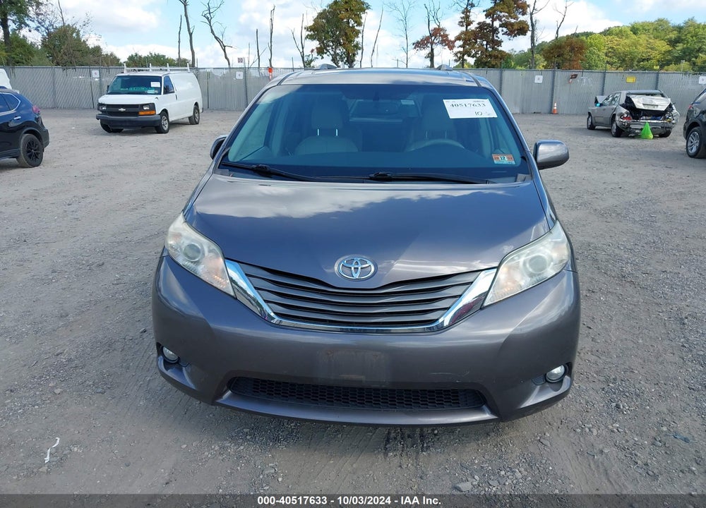 2012 TOYOTA SIENNA XLE V6 8 PASSENGER VIN: 5TDYK3DC4CS194889