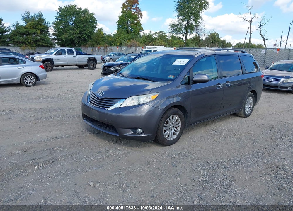 2012 TOYOTA SIENNA XLE V6 8 PASSENGER VIN: 5TDYK3DC4CS194889