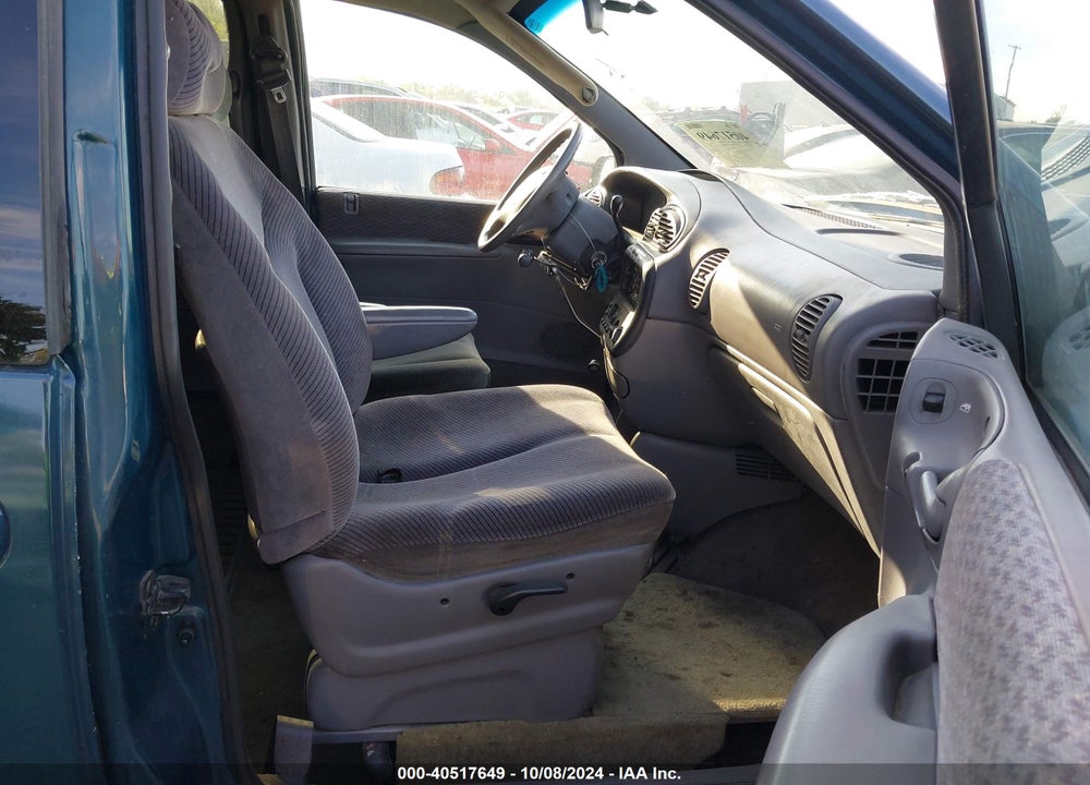 2000 DODGE GRAND CARAVAN SE VIN: 2B4GP44G7YR752365