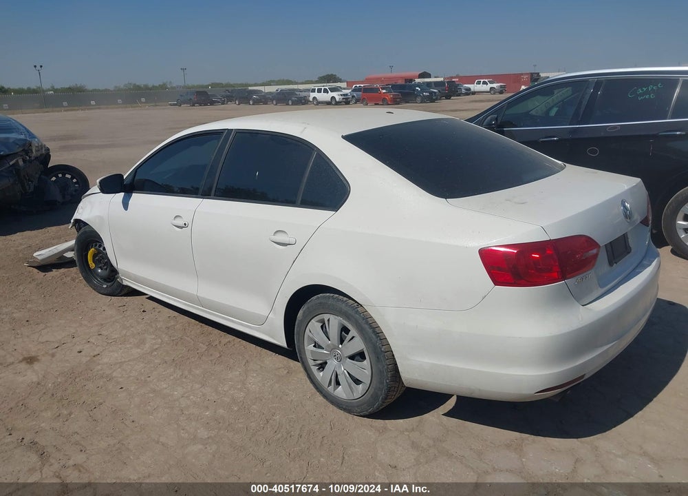 2011 VOLKSWAGEN JETTA 2.5L SE VIN: 3VWDX7AJ0BM340923