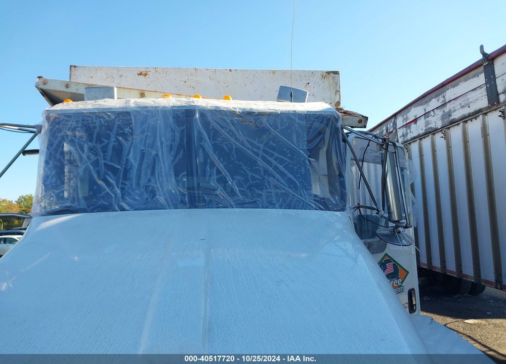 2005 KENWORTH CONSTRUCTION T300 VIN: 2XKMAD7X65M103849