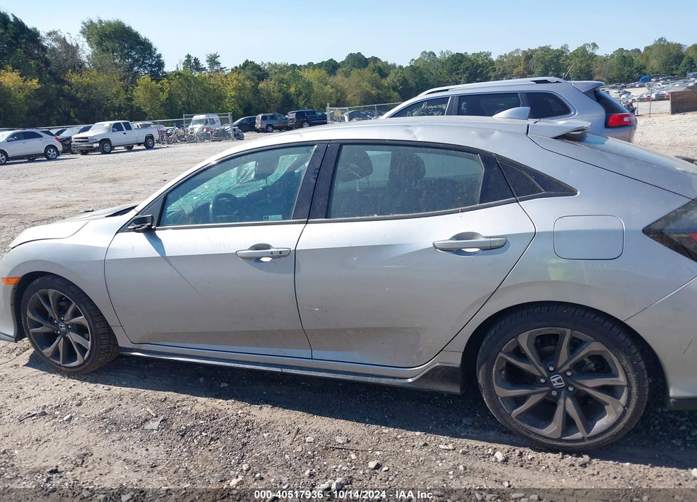 2018 HONDA CIVIC SPORT TOURING VIN: SHHFK7H9XJU231604