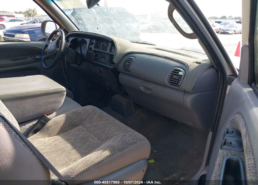 2001 DODGE RAM 1500 ST VIN: 3B7HC13Y01M580267