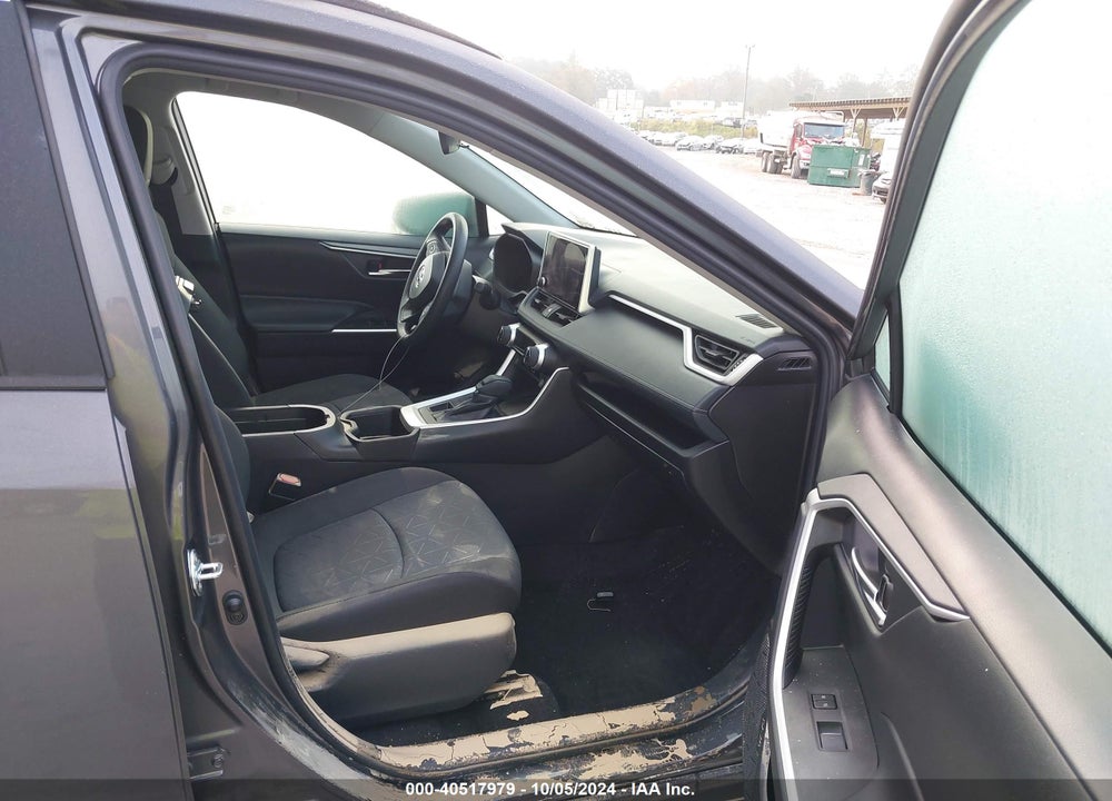 2024 TOYOTA RAV4 XLE VIN: 2T3P1RFV4RW460452