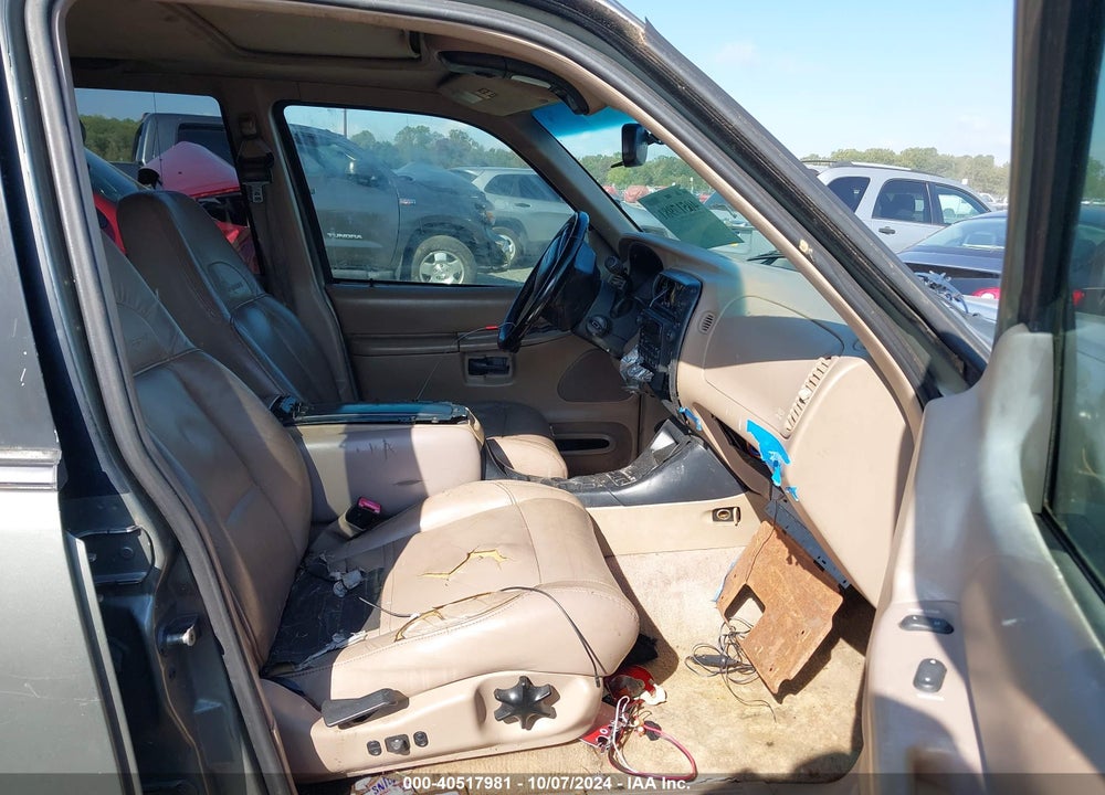 1999 MERCURY MOUNTAINEER VIN: 4M2DU55P7XUJ16589