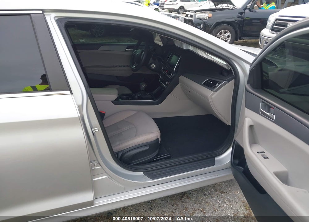 2018 HYUNDAI SONATA SE VIN: 5NPE24AF9JH658608