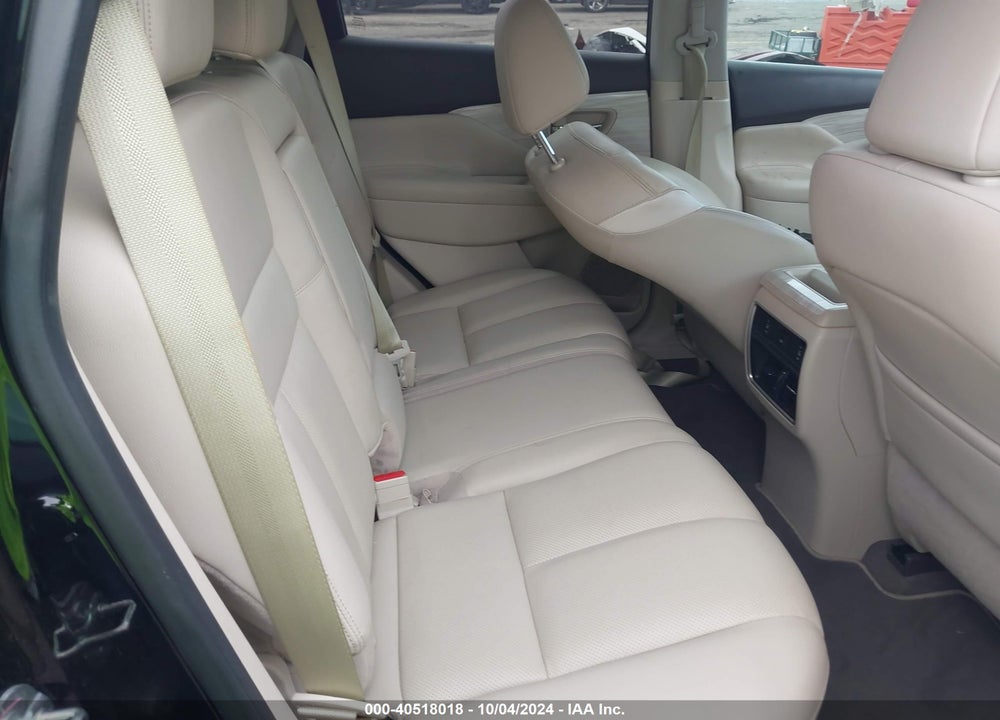 2017 NISSAN MURANO PLATINUM VIN: 5N1AZ2MGXHN203128