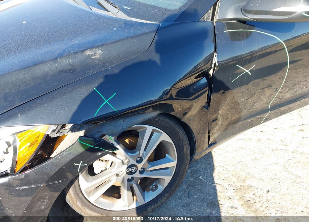 2017 HYUNDAI ELANTRA LIMITED VIN: KMHD84LF5HU147108