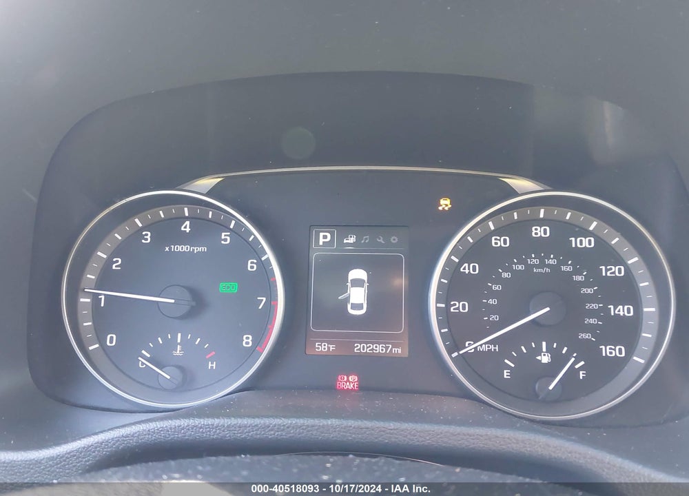 2017 HYUNDAI ELANTRA LIMITED VIN: KMHD84LF5HU147108