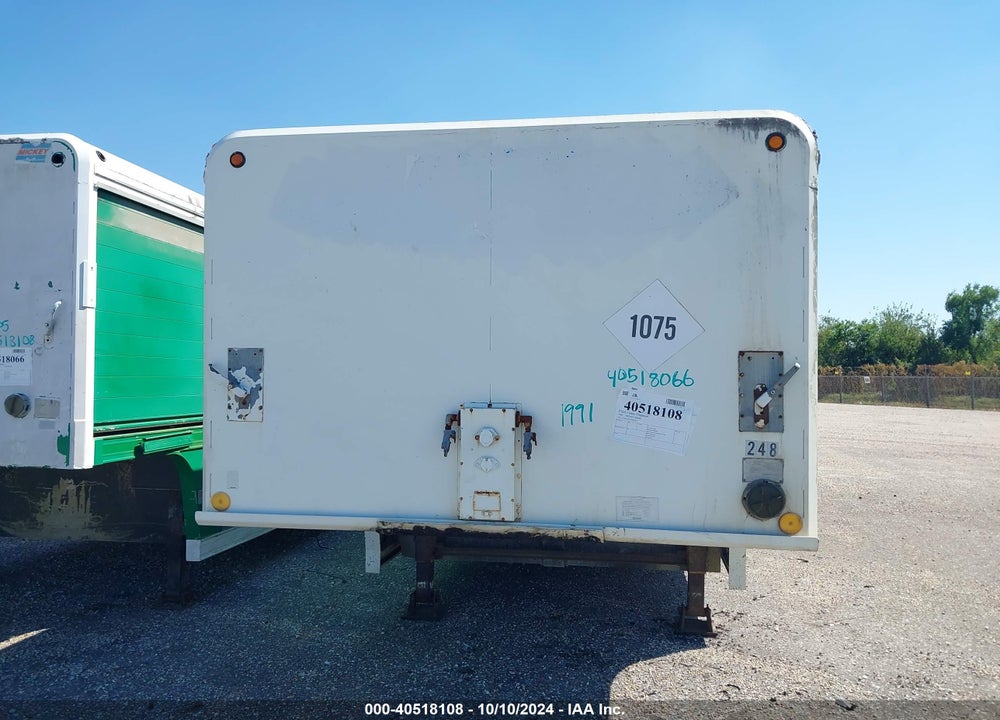 1987 MICKEY TRAILER VIN: 1M9RC1824HH043163