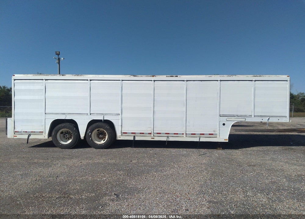 1987 MICKEY TRAILER VIN: 1M9RC1824HH043163