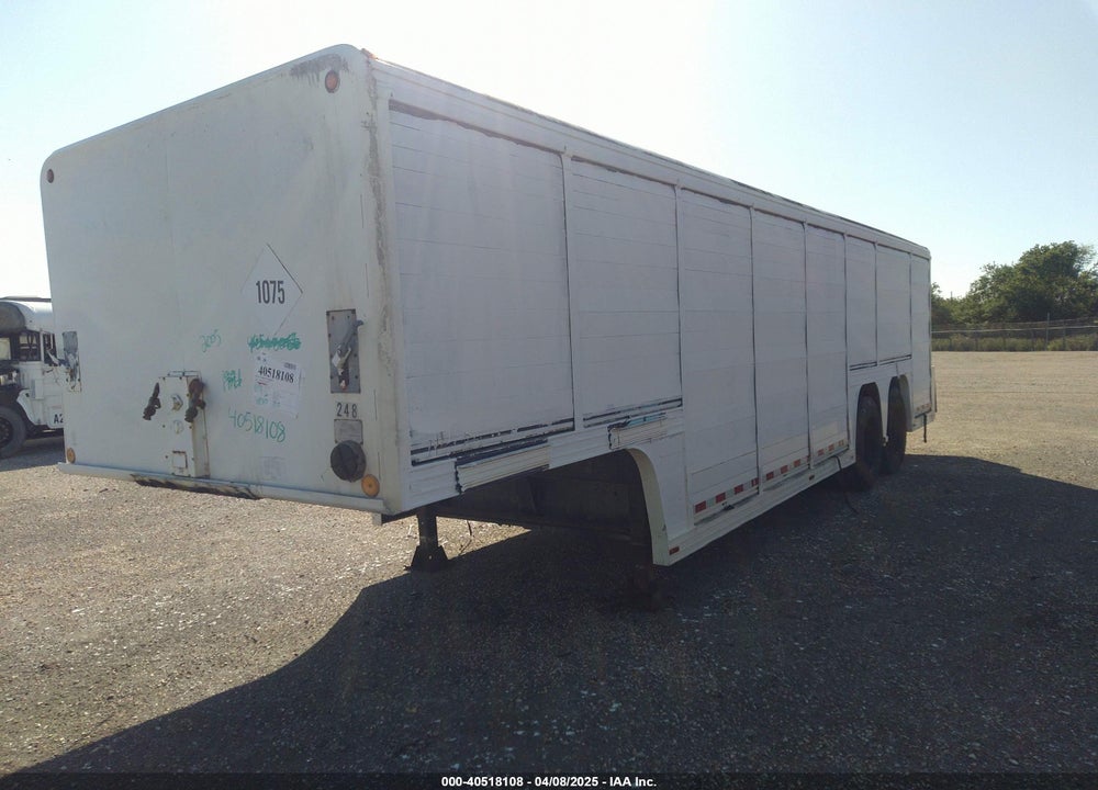 1987 MICKEY TRAILER VIN: 1M9RC1824HH043163