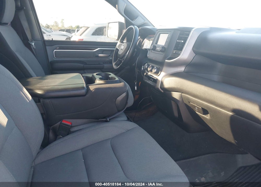 2022 RAM 1500 VIN: 1C6RREBT1NN337487