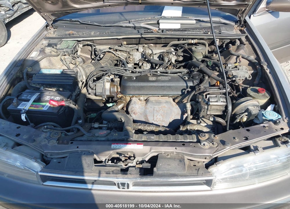 1992 HONDA ACCORD LX VIN: 1HGCB7659NA024738