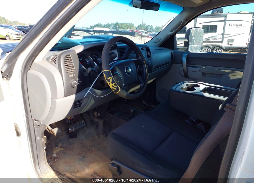 2013 CHEVROLET SILVERADO 3500HD CHASSIS WORK TRUCK VIN: 1GB4KZC83DF198579