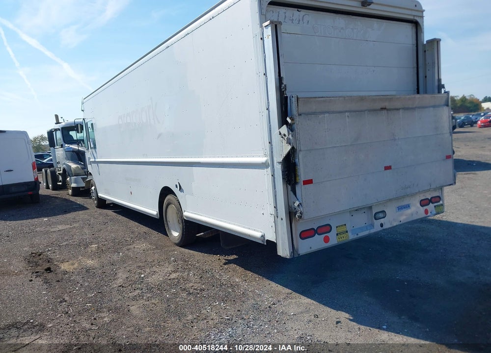 2011 WORKHORSE CUSTOM CHASSIS COMMERCIAL CHASSIS W62 VIN: 5B4MFG2EXB3446438