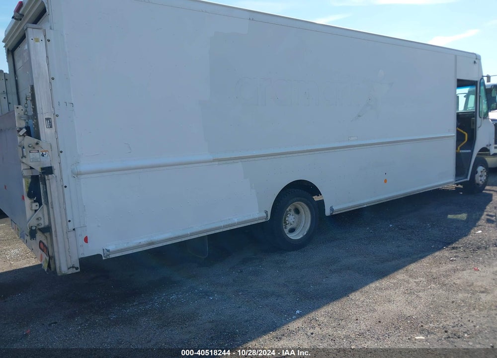 2011 WORKHORSE CUSTOM CHASSIS COMMERCIAL CHASSIS W62 VIN: 5B4MFG2EXB3446438