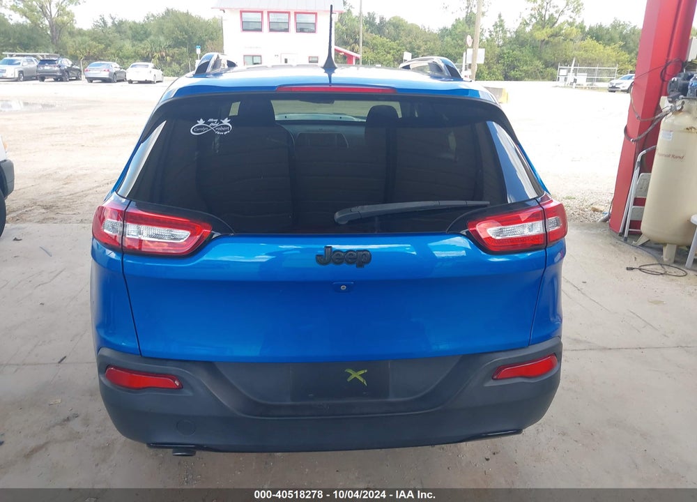 2018 JEEP CHEROKEE LATITUDE FWD VIN: 1C4PJLCB6JD538576