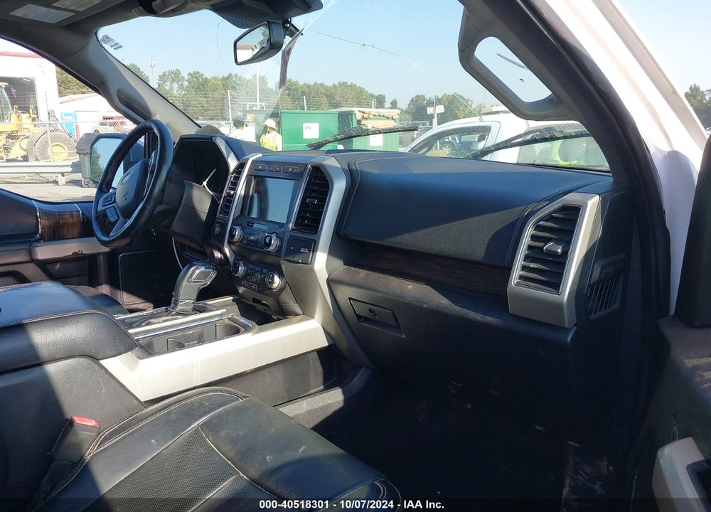 2019 FORD F-150 LARIAT VIN: 1FTFW1E13KFA03412