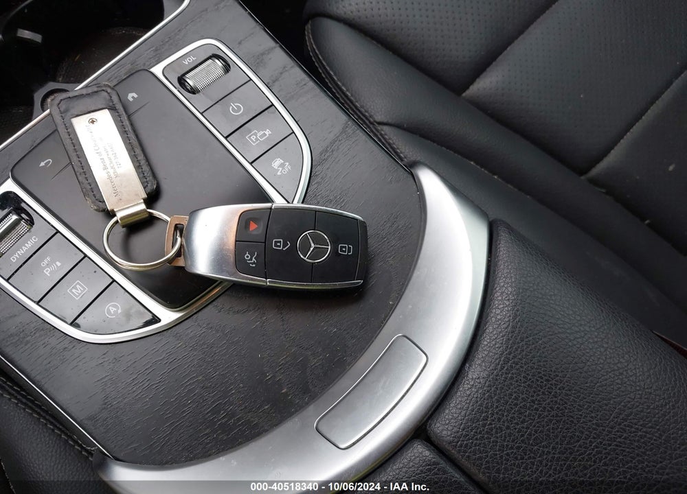 2021 MERCEDES-BENZ GLC 300 SUV VIN: W1N0G8DB4MV266872