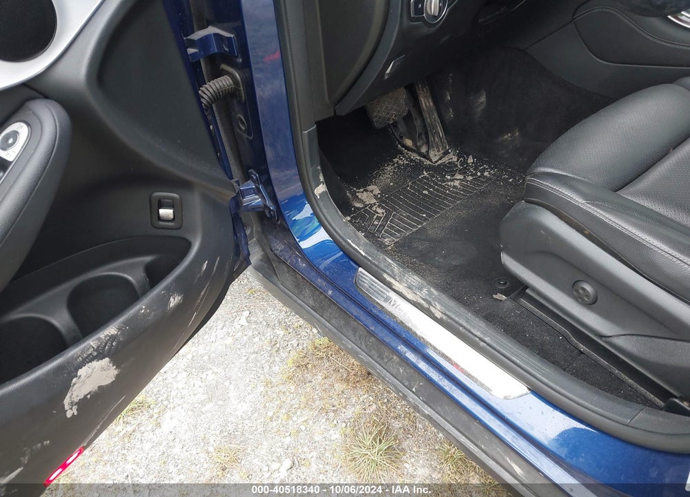 2021 MERCEDES-BENZ GLC 300 SUV VIN: W1N0G8DB4MV266872