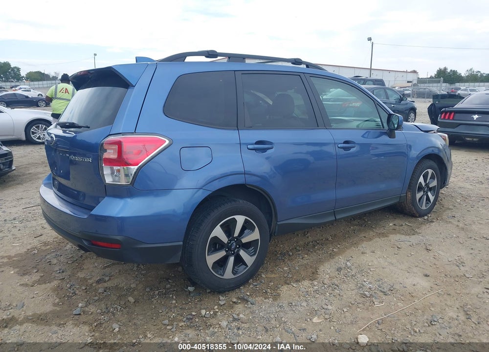 2018 SUBARU FORESTER 2.5I PREMIUM VIN: JF2SJAGC8JH554838