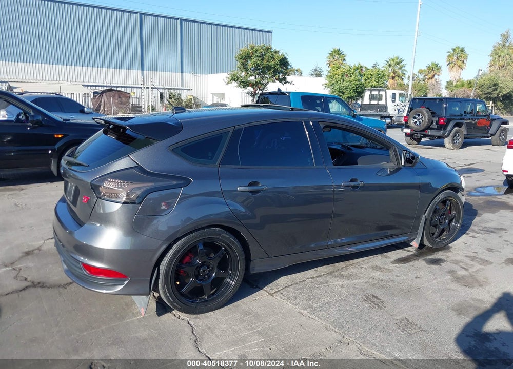 2017 FORD FOCUS ST VIN: 1FADP3L97HL320666