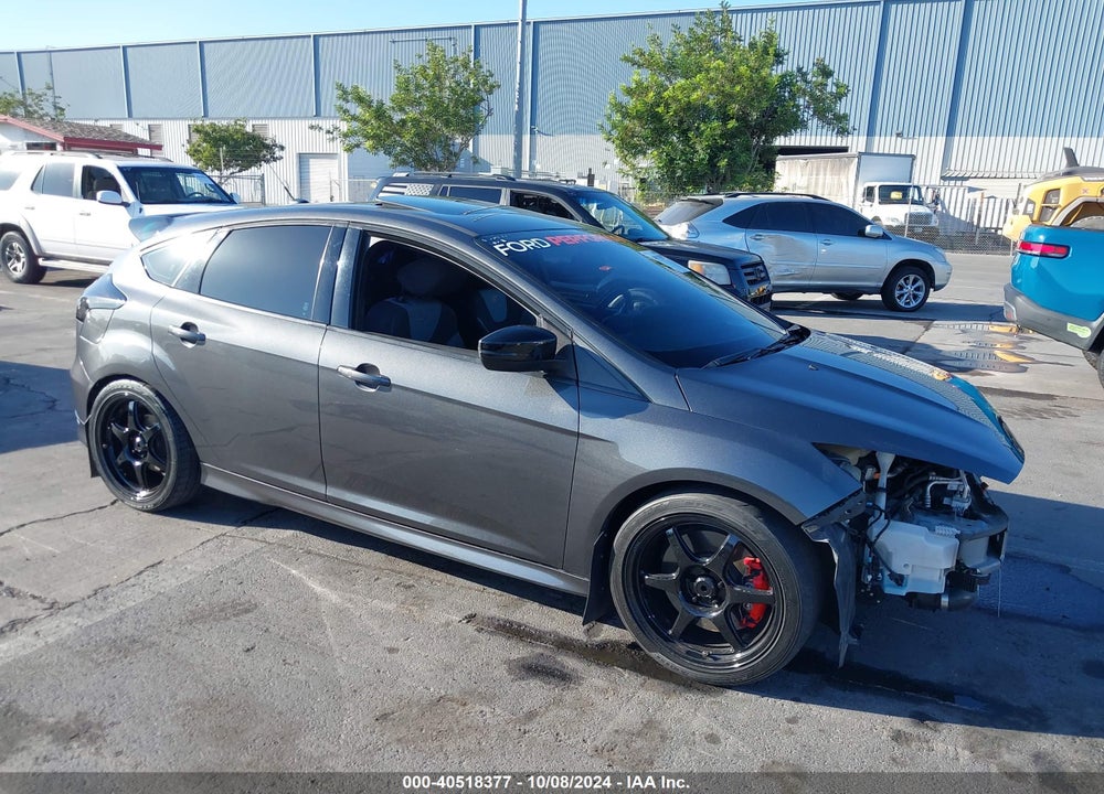 2017 FORD FOCUS ST VIN: 1FADP3L97HL320666