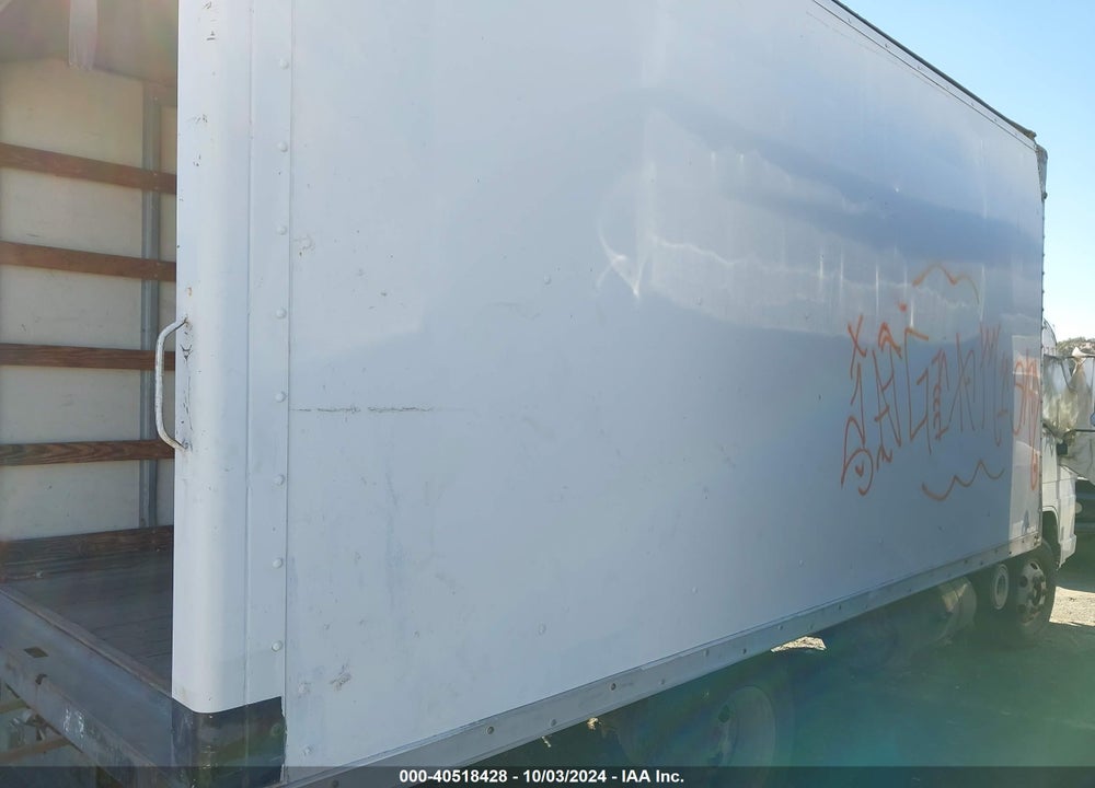 1994 ISUZU NPR VIN: JALB4B1K4R7009960
