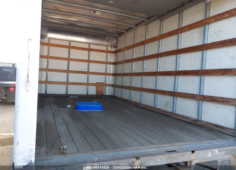 1994 ISUZU NPR VIN: JALB4B1K4R7009960