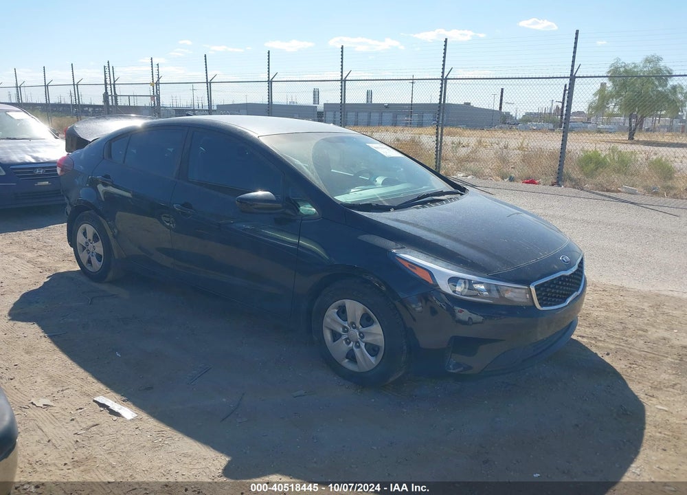2018 KIA FORTE LX VIN: 3KPFL4A71JE255575