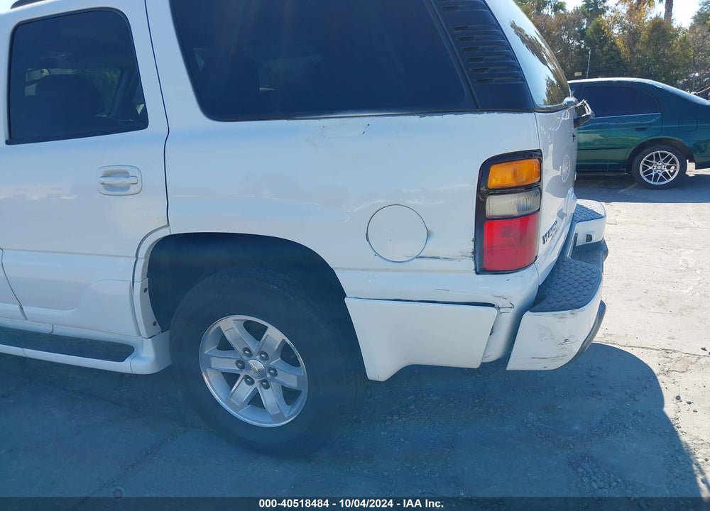 2005 GMC YUKON DENALI VIN: 1GKEK63U45J171115