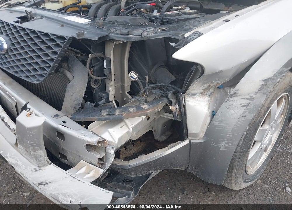2006 FORD FREESTYLE SE VIN: 1FMZK01126GA44229
