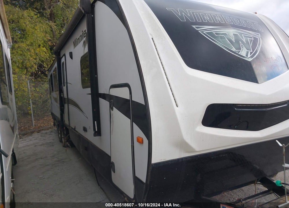 2018 WINNEBAGO OTHER VIN: 54CTM3324J4022495