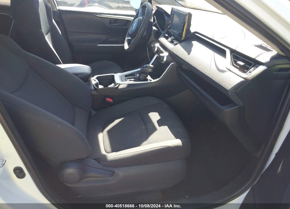 2019 TOYOTA RAV4 LE VIN: 2T3H1RFV1KC001553